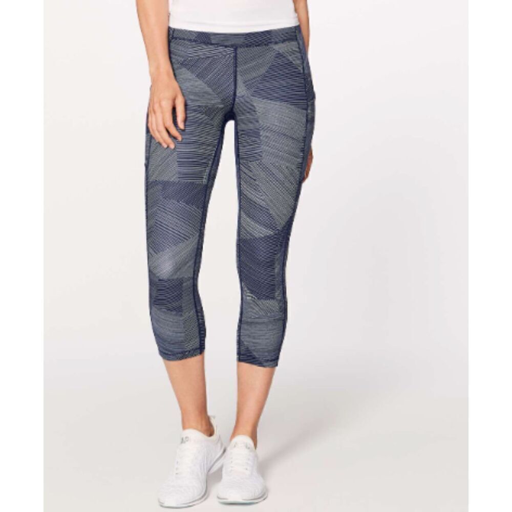 LULULEMON Speed Up Crop 21" Blue White Stripe Design Workout Leggings Size 4